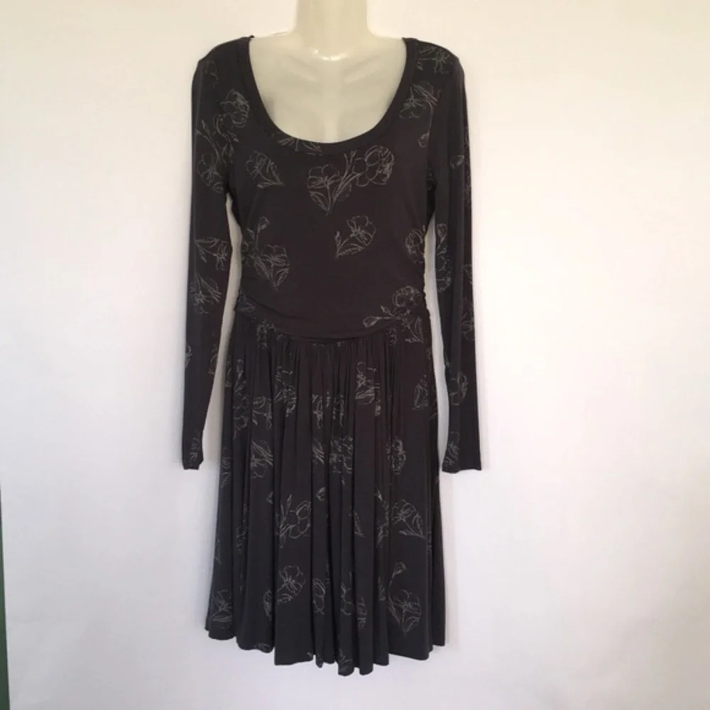 Old Navy Witchy Goth Fall Winter Dress Long Sleeve Pleated Skirt Medium NWT - Picture 2 of 6